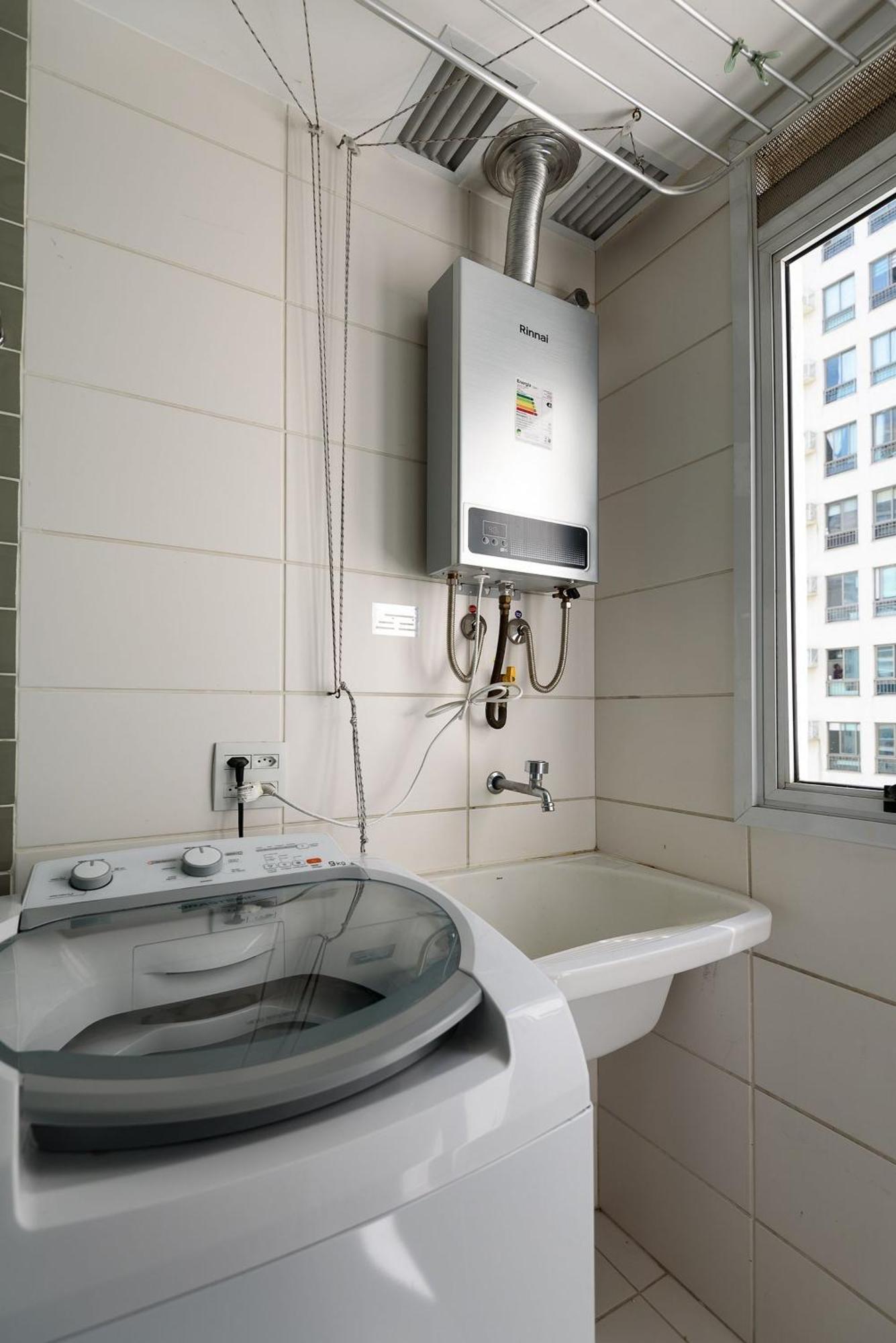 C/ Piscina E Garagem | Fl 960/520 *