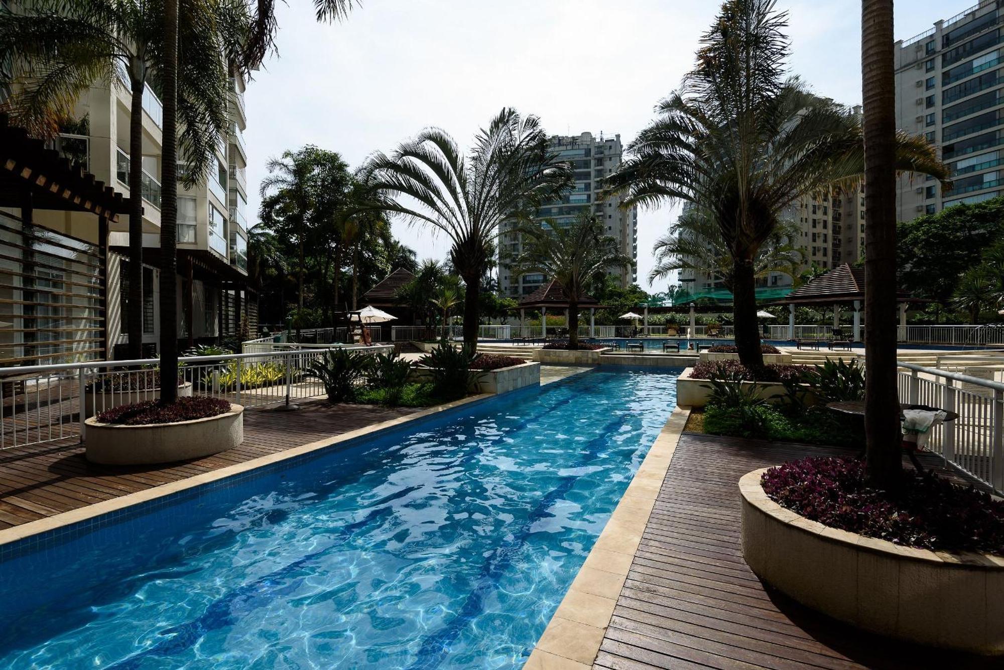 C/ Piscina E Garagem | Fl 960/520 *