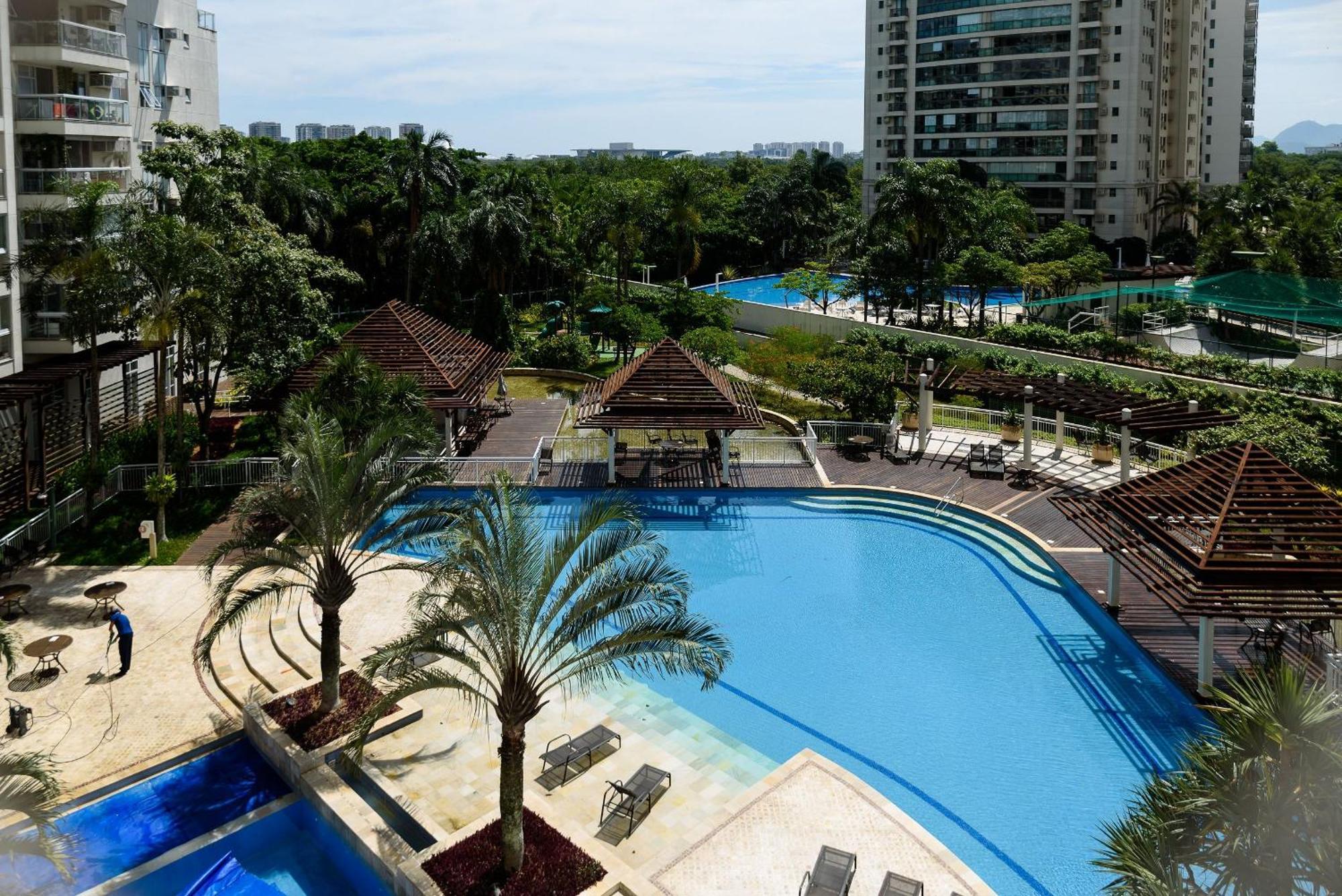 Appartamento C/ Piscina E Garagem | Fl 960/520