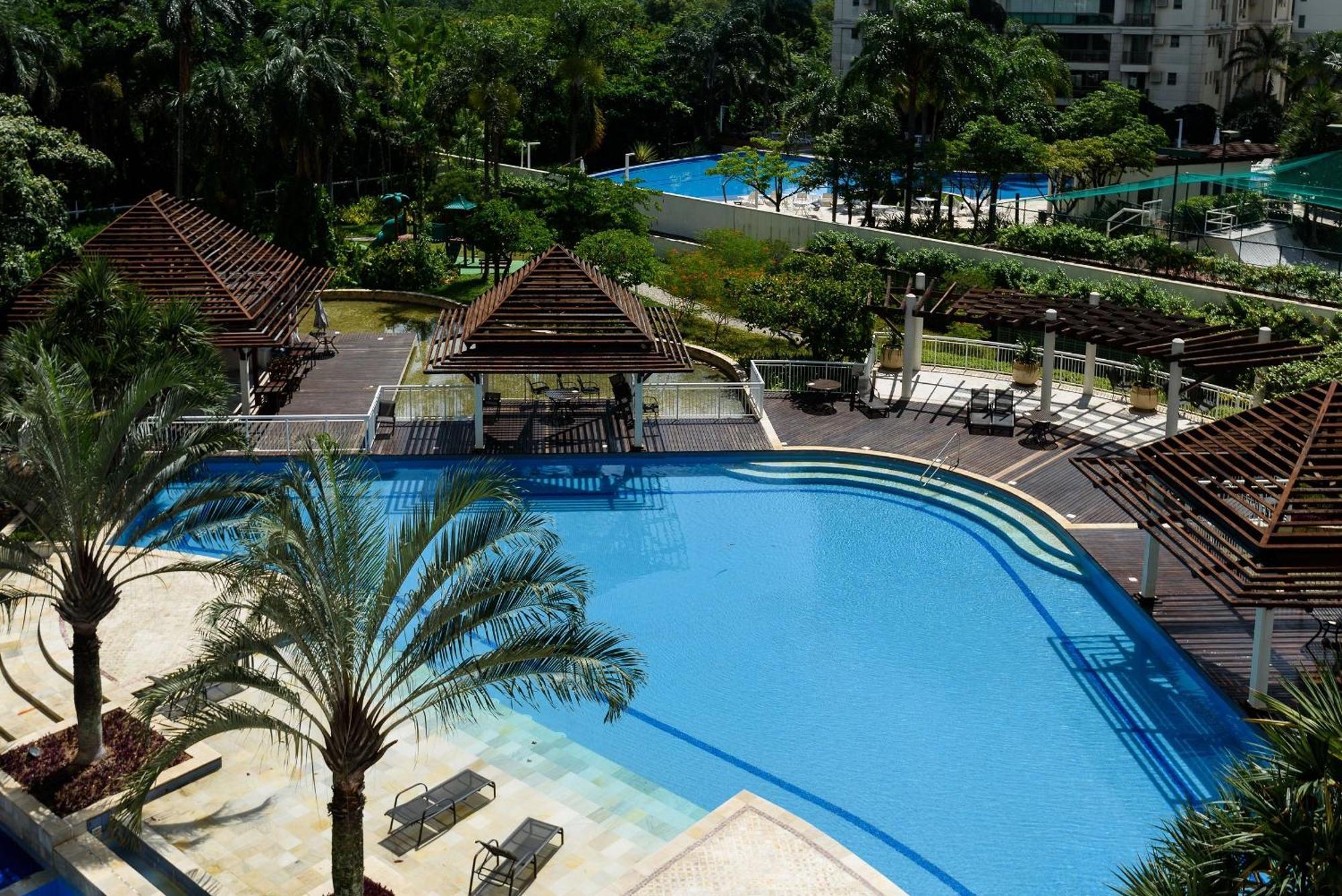 Appartamento C/ Piscina E Garagem | Fl 960/520